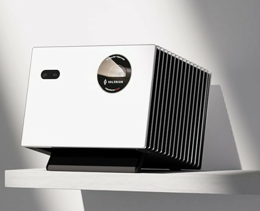 Valerion VisionMaster PLUS 2 4K RGB 三雷射中⾧焦投影機 內建 Google TV